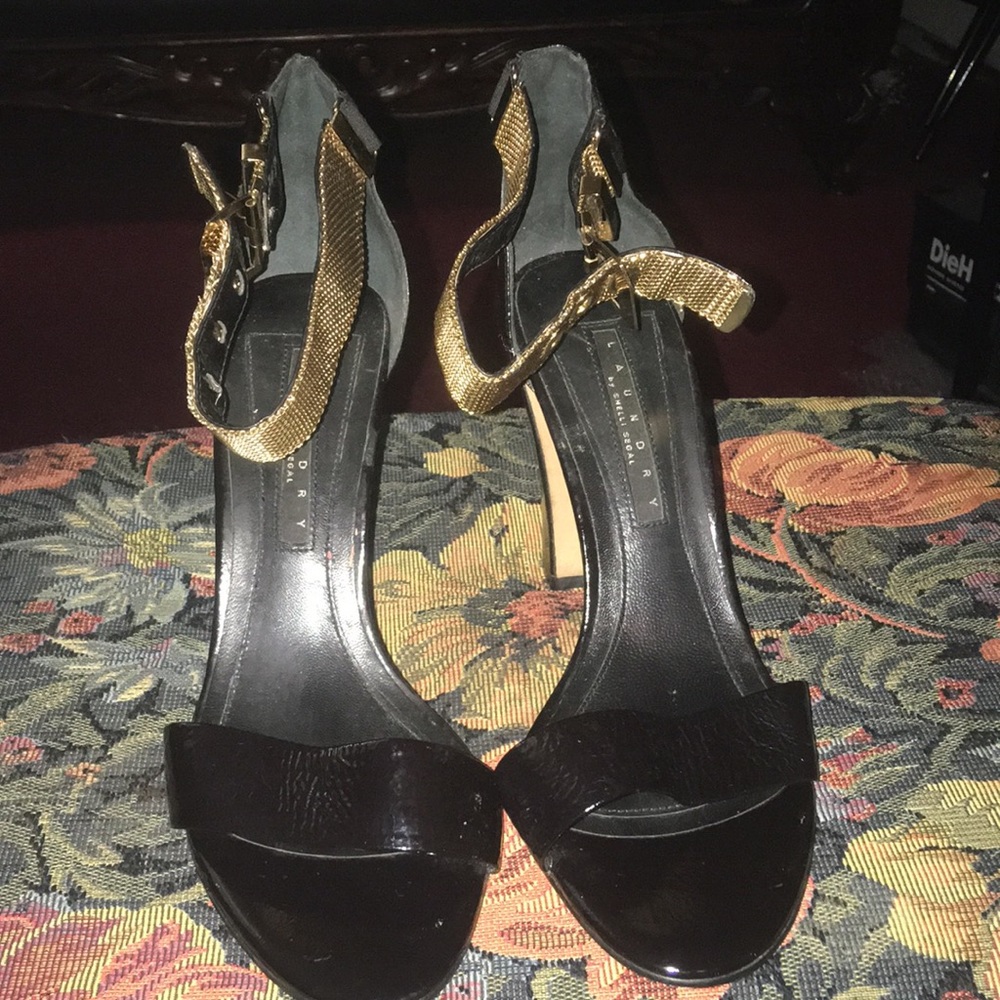 Women's Laundry by Shelli Segal 3.5” Heel